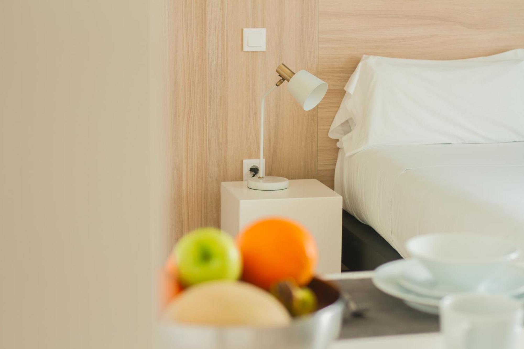 Room Select Porto Suites Exterior photo